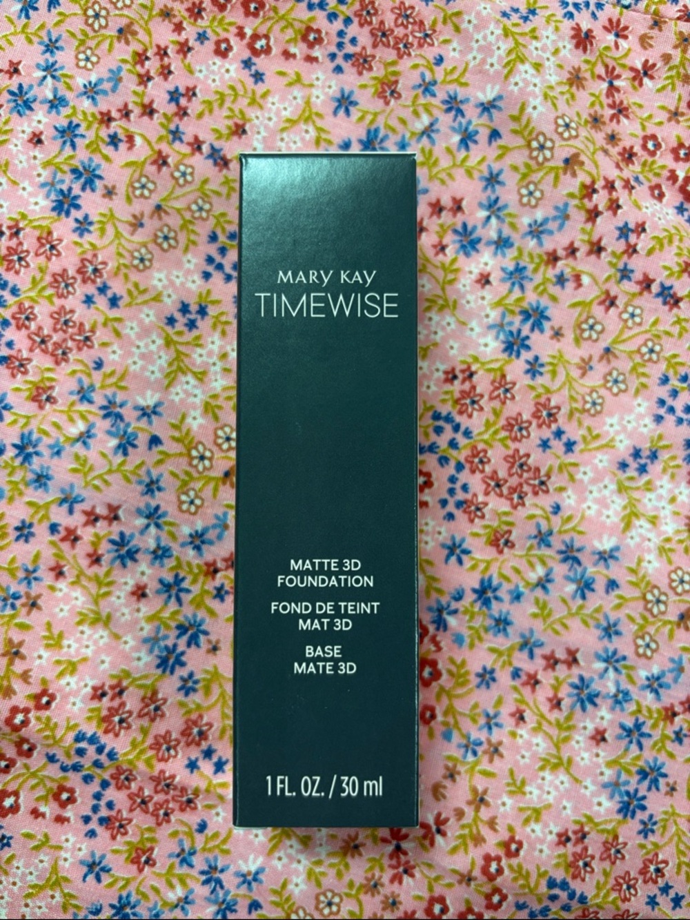 Mary Kay Timewise Matte 3D Foundation - ivory c 110